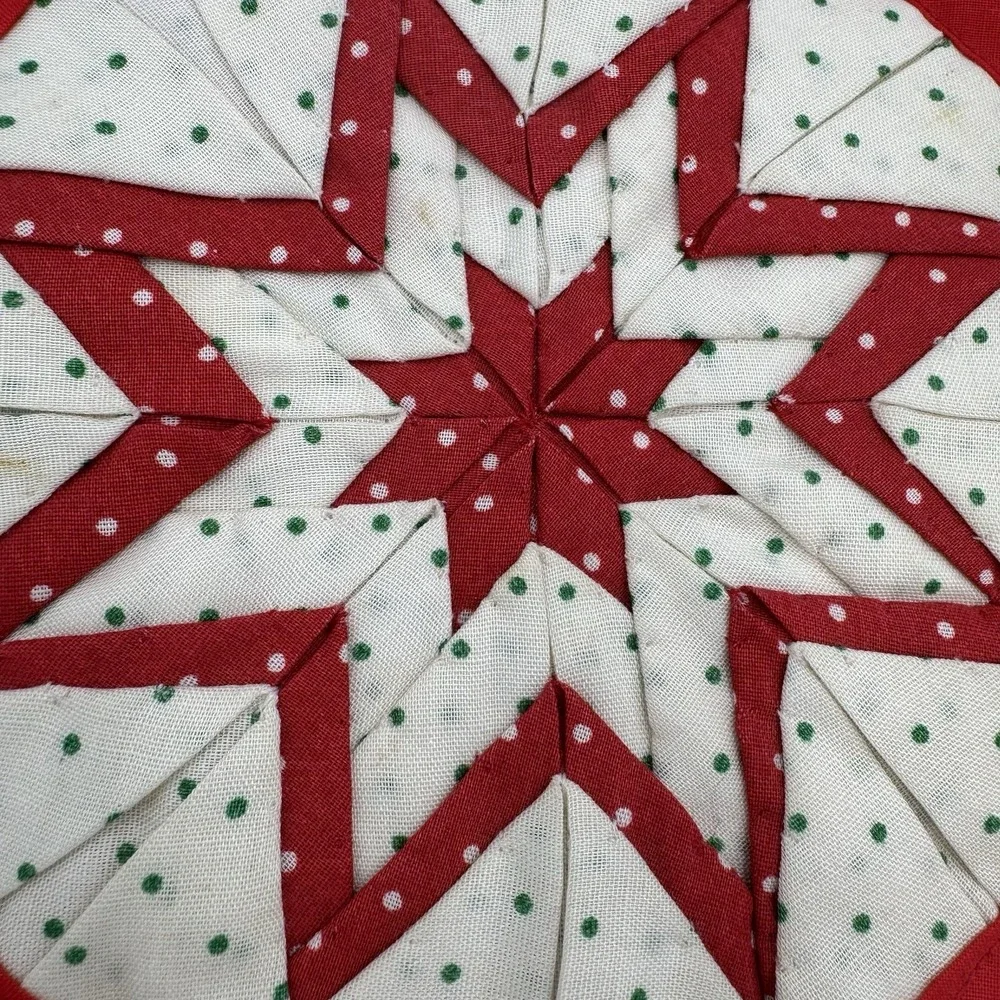 Holiday Folded Star Quilted Christmas Potholder Red‎ Green White